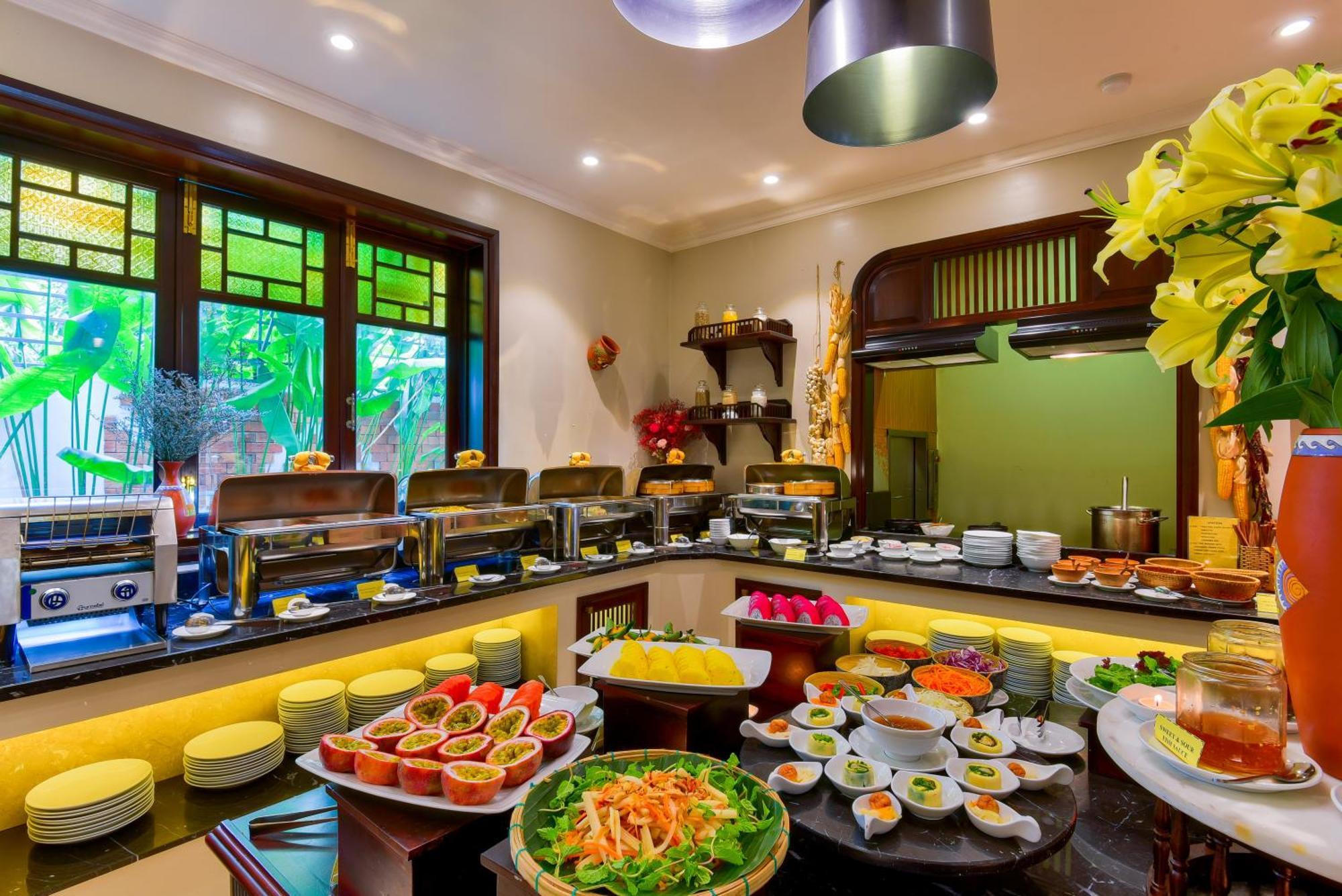 Laluna Hoi An Riverside Hotel & Spa Exterior photo